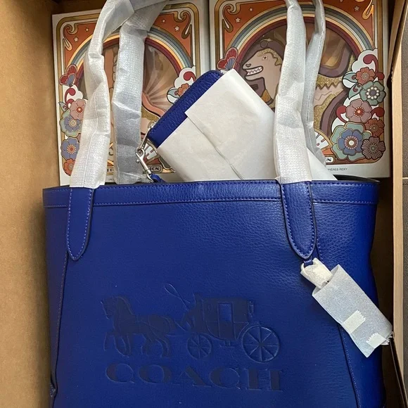 COACH 4 PIECE SET, NWT !! OMG!! - Picture 2 of 12